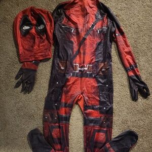 Kids Halloween deadpool Superhero Costume - Red and Black - Small